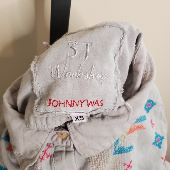 3J Workshop by Johnny Was Long Sleeve Embroidered Button Down Top XS - Picture 6 of 7